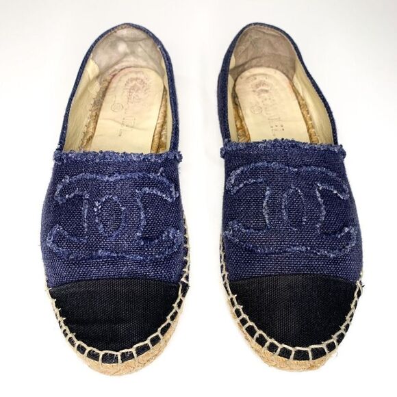 Chanel Denim CC Espadrille EU 37 US 6-6.5 Blue Jean Slip On Cap Toe Flat Slip On - Picture 1 of 11